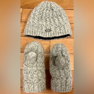 Turtle Fur “Mika” Wool Hat & Mittens